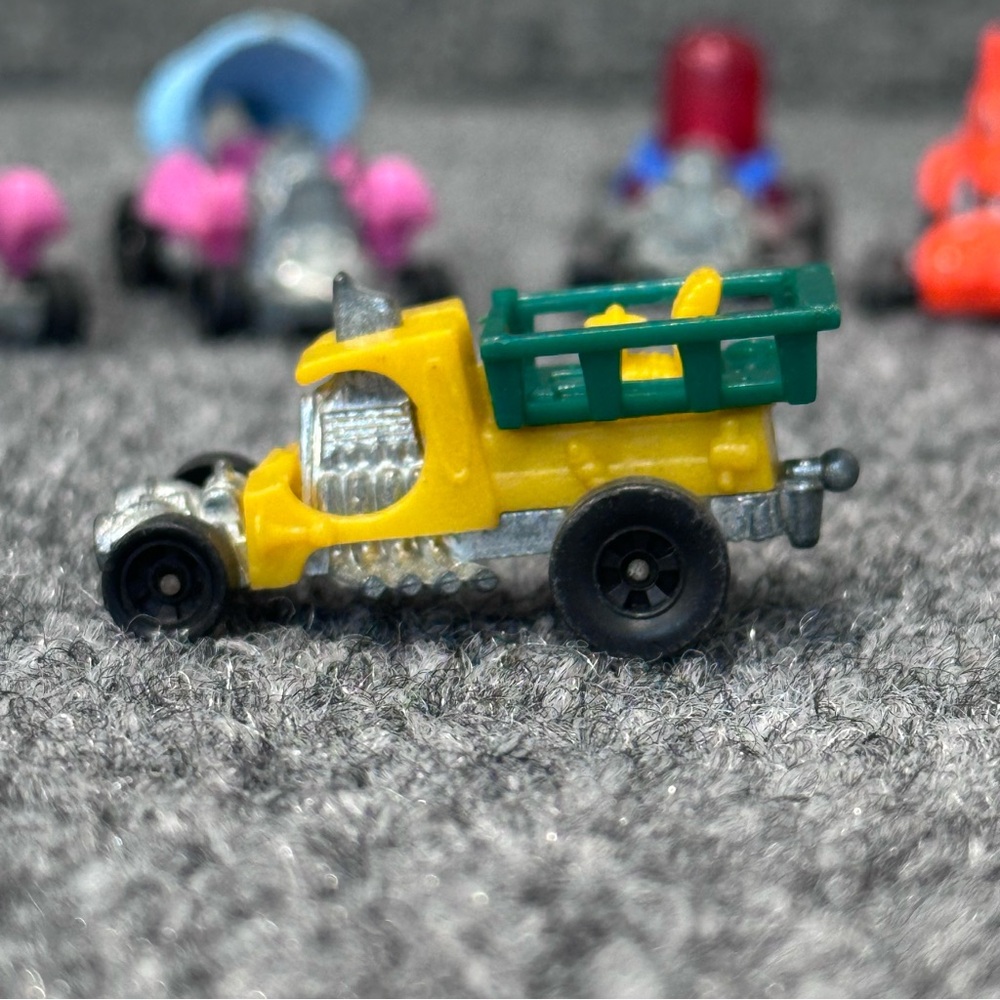 Vintage lot Zowees 70s Mattel Hot Wheels miniature 1/125 scale cars set of 5 - Picture 2 of 12